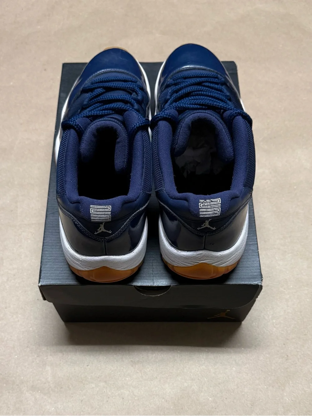 Nike Air Jordan 11 XI Retro Low Navy Gum Mens size 11.5 Basketball Shoes Rare!